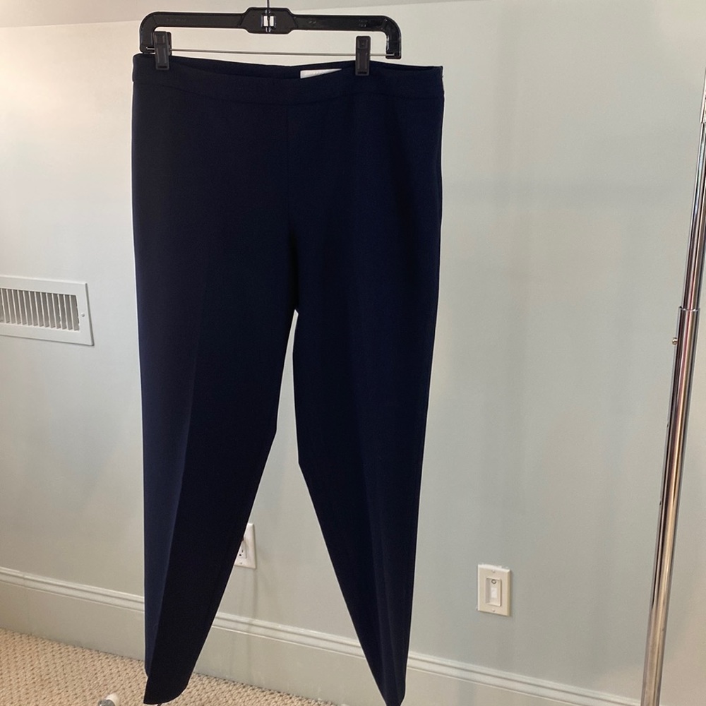 Pants Hugo Boss- Blue like new !